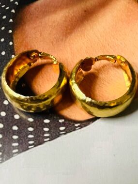 Vintage Gold Hammered Hoop Earrings